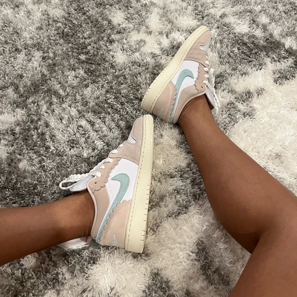 Jordan Women's Shoes Beige and Mint Low Se - Picture 2 of 14